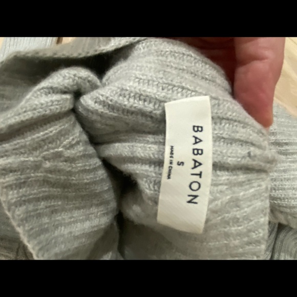 Babaton gray sweater - Picture 2 of 3